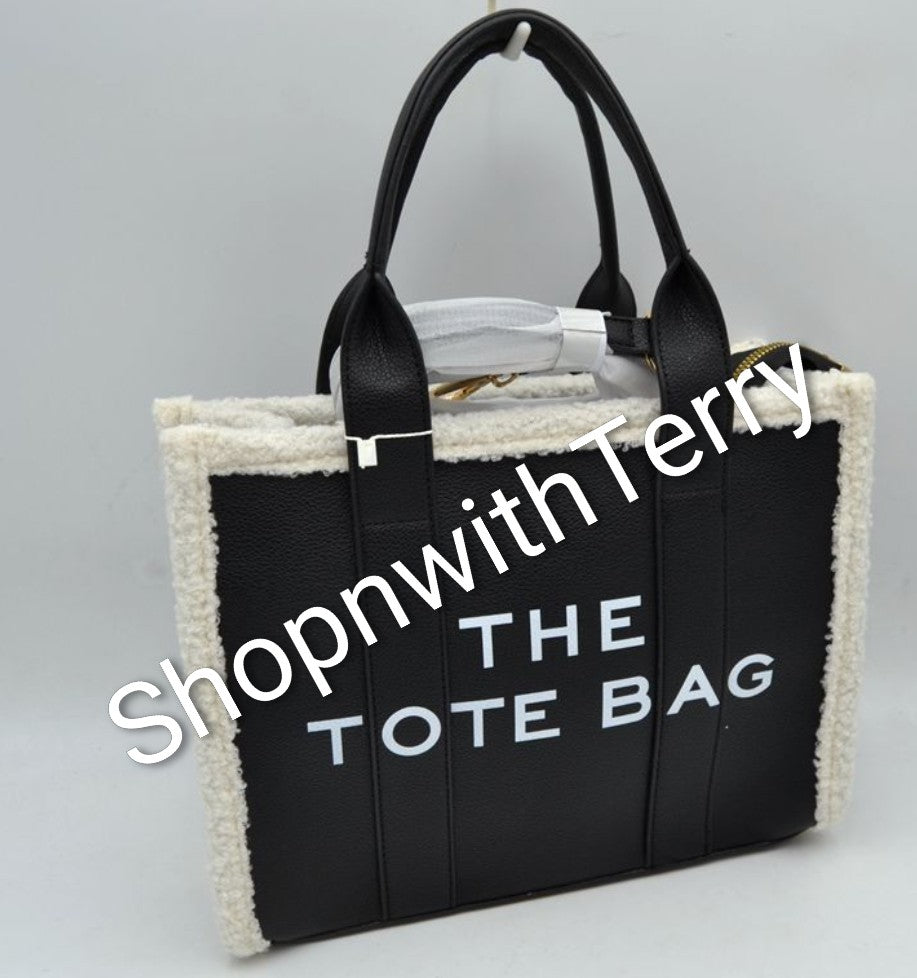 THE TOTE HANDBAG 11 (BLK / WHT)
